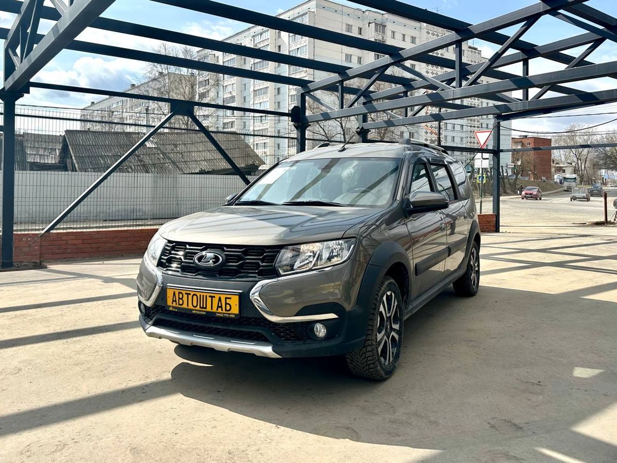 Lada (ВАЗ) Largus Cross 1.6 MT (106 л.с.), 2021, 136145 км