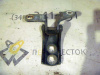 Петля двери Astra J (5дв.) пер L нижн Б\У (арт. 0130086)